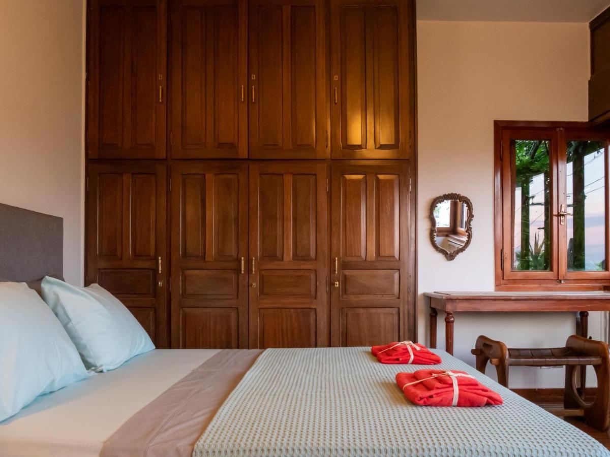 Villa Zoe Seaside Unique Villa Voula Афины Экстерьер фото